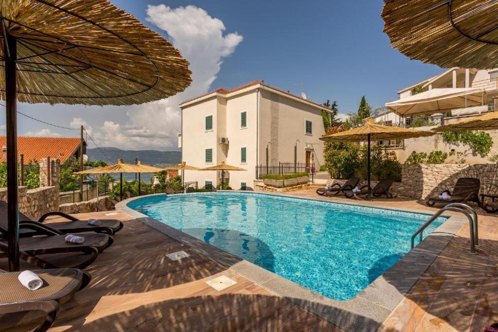 Trogir, Villa Salena, Residenz Ciovo Pearl, Slatine, Island Ciovo, Split Esterno foto