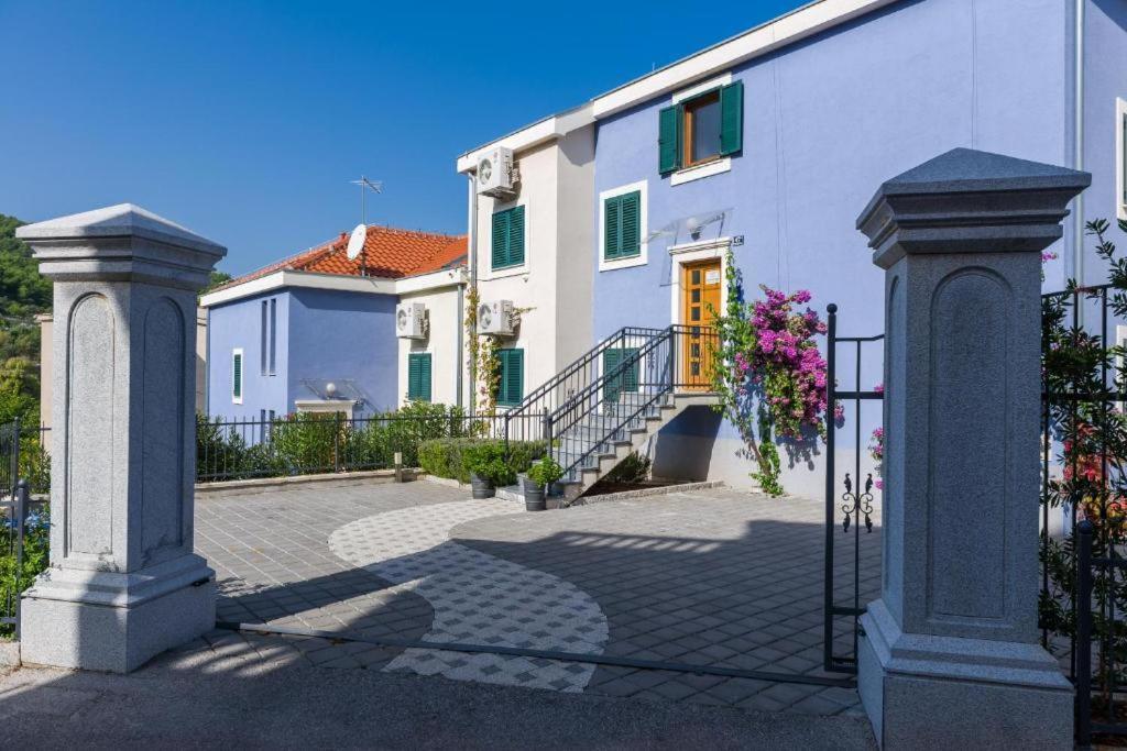 Trogir, Villa Salena, Residenz Ciovo Pearl, Slatine, Island Ciovo, Split Esterno foto